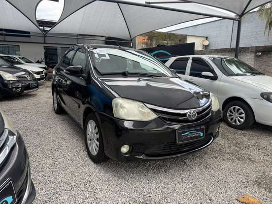 TOYOTA-ETIOS-2014