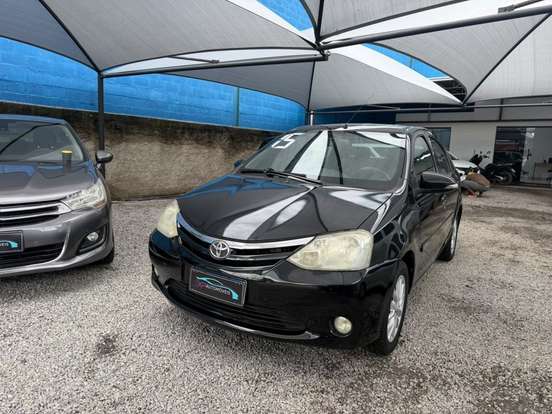 TOYOTA-ETIOS-2014
