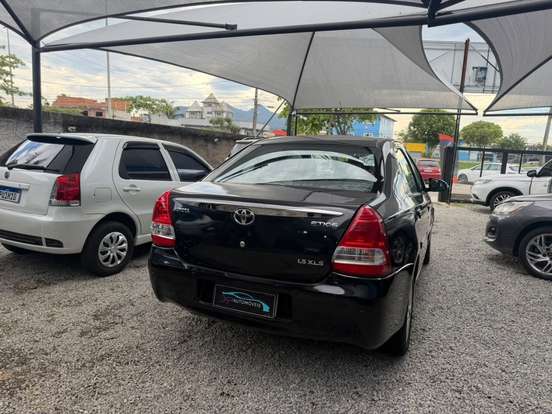 TOYOTA-ETIOS-2014