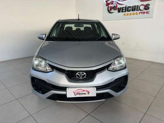 TOYOTA-ETIOS-2017