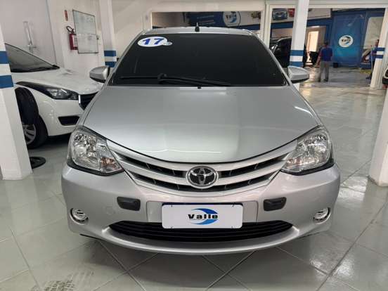 TOYOTA-ETIOS-2016