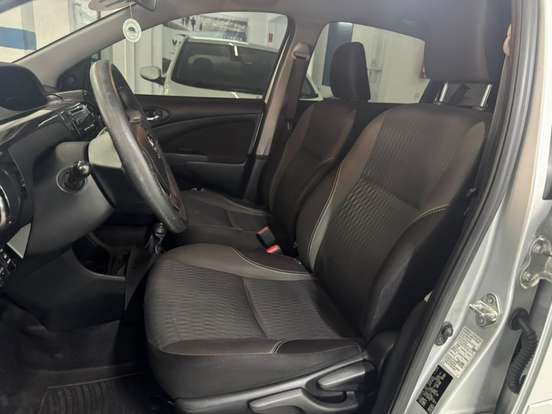TOYOTA-ETIOS-2016
