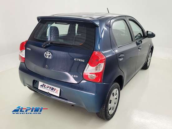 TOYOTA-ETIOS-2016