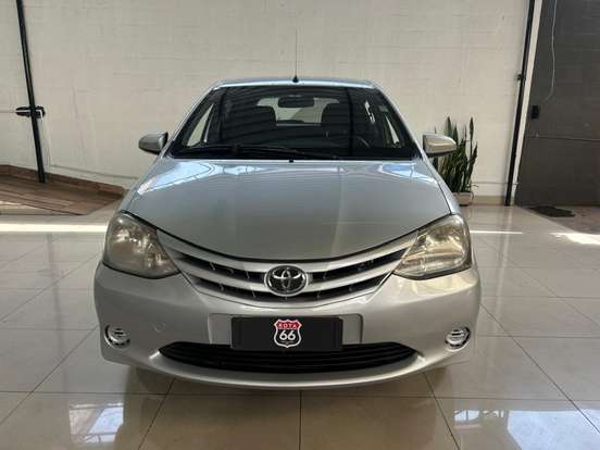 TOYOTA-ETIOS-1.5 XS 16V FLEX 4P MANUAL TOYOTA-ETIOS-2014