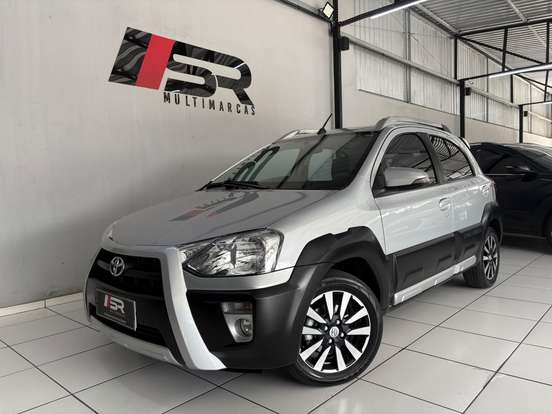 TOYOTA-ETIOS CROSS-2016
