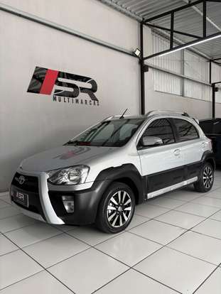 TOYOTA-ETIOS CROSS-2016
