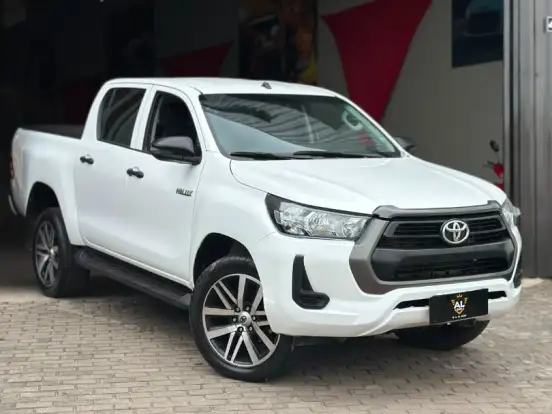 TOYOTA-HILUX-2.8 D-4D TURBO DIESEL CD POWER PACK 4X4 MANUAL TOYOTA-HILUX-2022