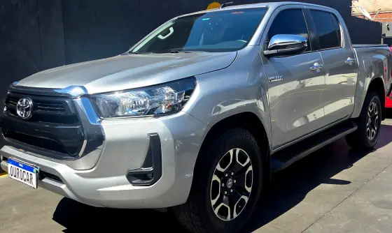 TOYOTA HILUX 2.8 D-4D TURBO DIESEL CD SRV 4X4 AUTOMÁTICO