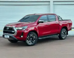 TOYOTA HILUX 2.8 D-4D TURBO DIESEL CD SRX 4X4 AUTOMÁTICO TOYOTA HILUX 2.8 D-4D TURBO DIESEL CD SRX 4X4 AUTOMÁTICO