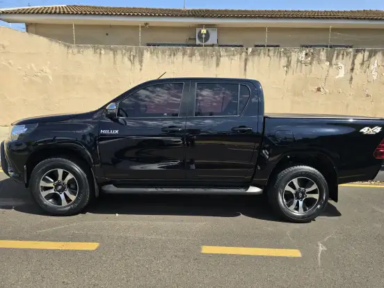 TOYOTA-HILUX-2.8 SRV 4X4 CD 16V DIESEL 4P AUTOMÁTICO TOYOTA-HILUX-2018