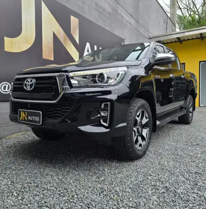 TOYOTA-HILUX-2020