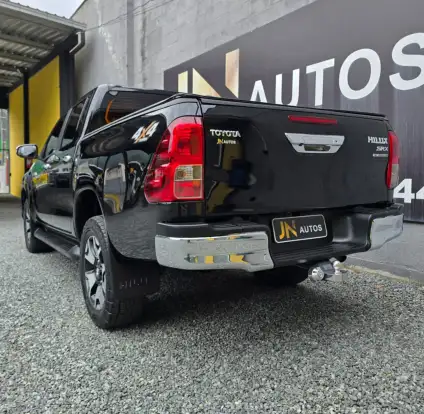TOYOTA-HILUX-2020