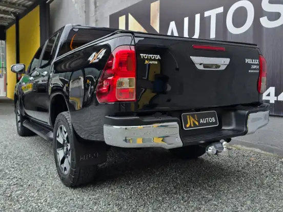 TOYOTA-HILUX-2.8 SRX 4X4 CD 16V DIESEL 4P AUTOMÁTICO TOYOTA-HILUX-2020
