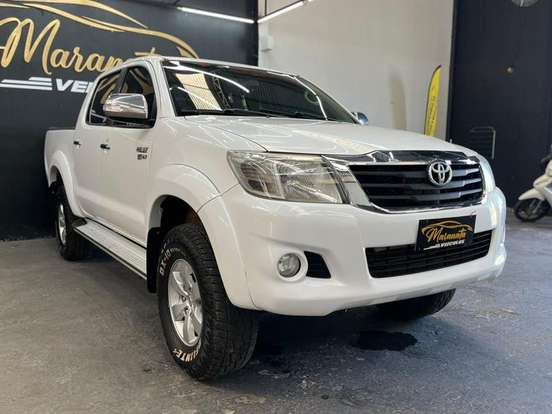 TOYOTA-HILUX-2.7 SR 4X2 CD 16V FLEX 4P AUTOMÁTICO TOYOTA-HILUX-2015