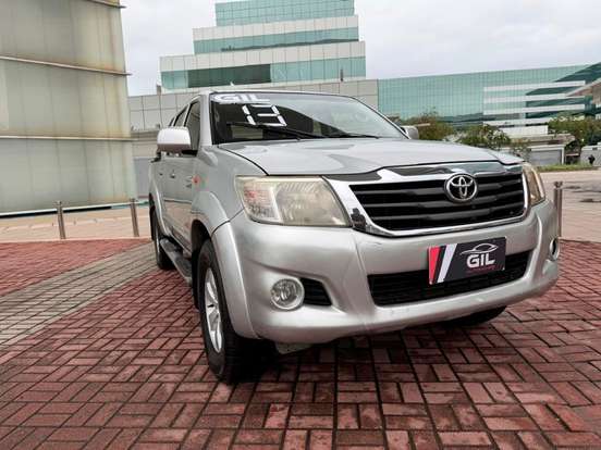 TOYOTA-HILUX-2.7 SR 4X2 CD 16V FLEX 4P AUTOMÁTICO TOYOTA-HILUX-2013