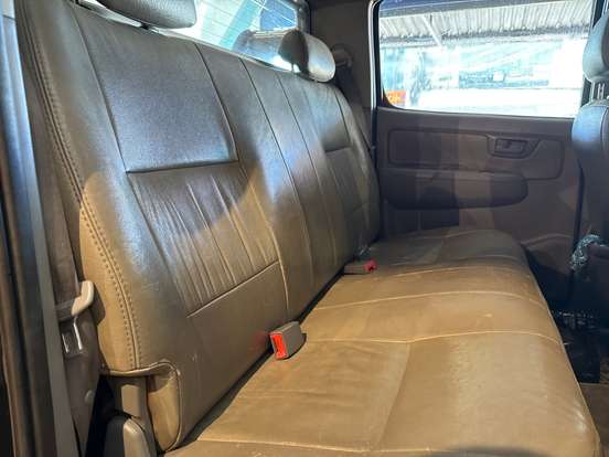 TOYOTA-HILUX-2009