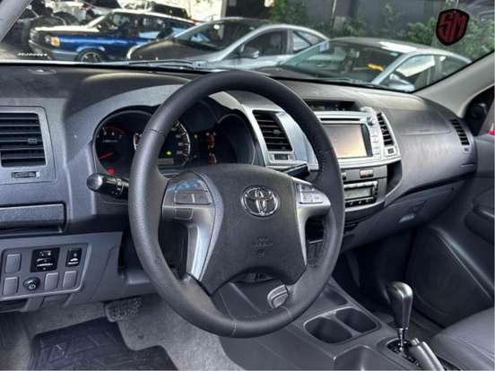 TOYOTA-HILUX-2014