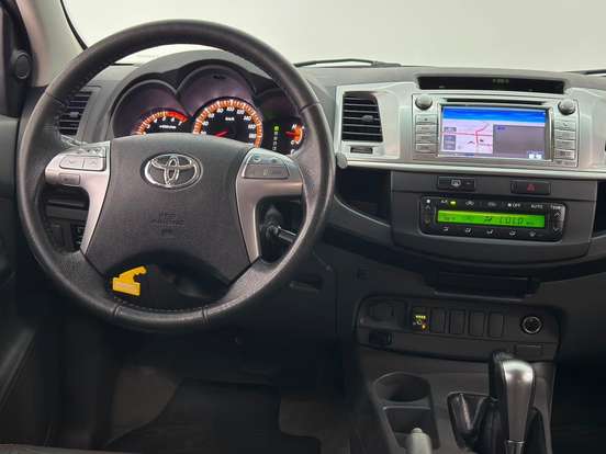 TOYOTA-HILUX-2.7 SRV 4X4 CD 16V FLEX 4P AUTOMÁTICO TOYOTA-HILUX-2013
