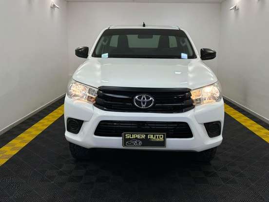 TOYOTA-HILUX-2.8 4X4 CS 16V TURBO DIESEL 2P MANUAL TOYOTA-HILUX-2019