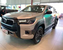 TOYOTA HILUX 2.8 D-4D TURBO DIESEL CD CONQUEST 4X4 AUTOMÁTICO TOYOTA HILUX 2.8 D-4D TURBO DIESEL CD CONQUEST 4X4 AUTOMÁTICO