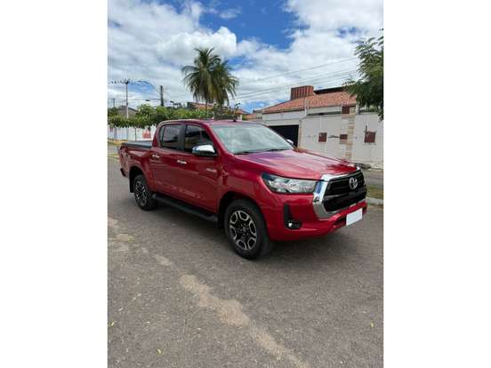 TOYOTA-HILUX-2023