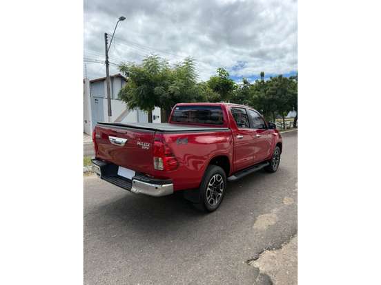 TOYOTA-HILUX-2.8 D-4D TURBO DIESEL CD GR-S 4X4 AUTOMÁTICO TOYOTA-HILUX-2023
