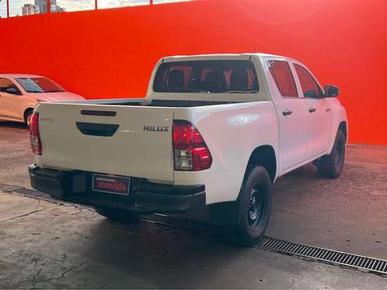 TOYOTA-HILUX-2.8 D-4D TURBO DIESEL CD POWER PACK 4X4 AUTOMÁTICO TOYOTA-HILUX-2024