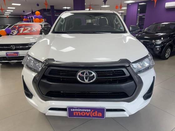 TOYOTA HILUX 2.8 D-4D TURBO DIESEL CD POWER PACK 4X4 AUTOMÁTICO