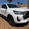 TOYOTA HILUX 2.8 D-4D TURBO DIESEL CD POWER PACK 4X4 AUTOMÁTICO TOYOTA HILUX 2.8 D-4D TURBO DIESEL CD POWER PACK 4X4 AUTOMÁTICO