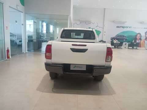 TOYOTA-HILUX-2024