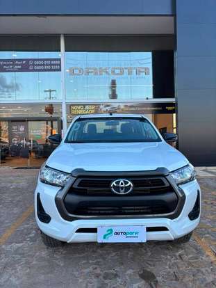 TOYOTA-HILUX-2024
