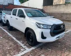 TOYOTA HILUX 2.8 D-4D TURBO DIESEL CD POWER PACK 4X4 AUTOMÁTICO TOYOTA HILUX 2.8 D-4D TURBO DIESEL CD POWER PACK 4X4 AUTOMÁTICO