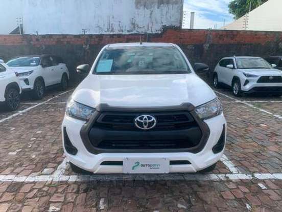 TOYOTA-HILUX-2.8 D-4D TURBO DIESEL CD POWER PACK 4X4 AUTOMÁTICO TOYOTA-HILUX-2024
