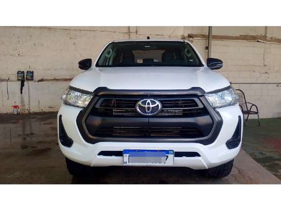TOYOTA-HILUX-2020