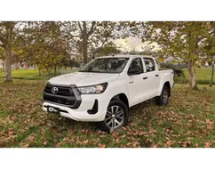 TOYOTA HILUX 2.8 D-4D TURBO DIESEL CD POWER PACK 4X4 MANUAL TOYOTA HILUX 2.8 D-4D TURBO DIESEL CD POWER PACK 4X4 MANUAL