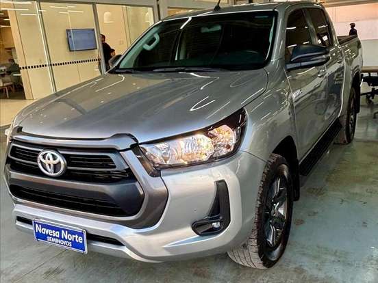 TOYOTA-HILUX-2.8 D-4D TURBO DIESEL CD SR 4X4 AUTOMÁTICO TOYOTA-HILUX-2024