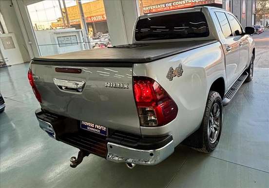 TOYOTA-HILUX-2.8 D-4D TURBO DIESEL CD SR 4X4 AUTOMÁTICO TOYOTA-HILUX-2024