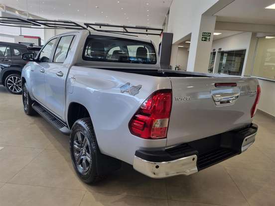 TOYOTA-HILUX-2026