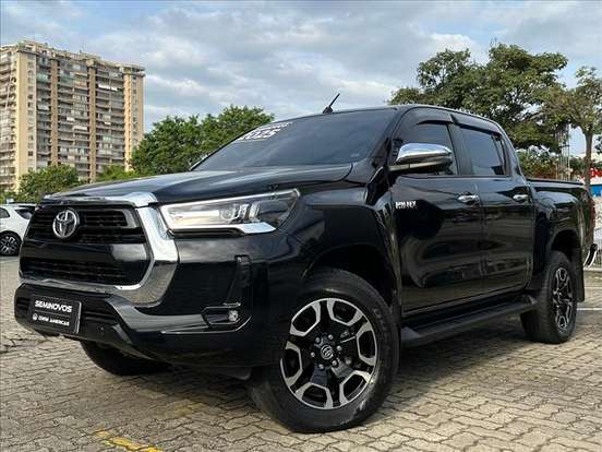 TOYOTA-HILUX-2.8 D-4D TURBO DIESEL CD SRV 4X4 AUTOMÁTICO TOYOTA-HILUX-2025