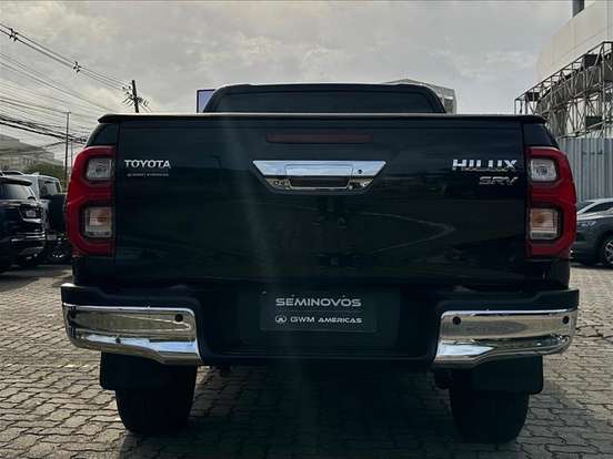 TOYOTA-HILUX-2.8 D-4D TURBO DIESEL CD SRV 4X4 AUTOMÁTICO TOYOTA-HILUX-2025