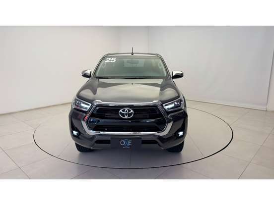 TOYOTA-HILUX-2.8 D-4D TURBO DIESEL CD SRV 4X4 AUTOMÁTICO TOYOTA-HILUX-2025