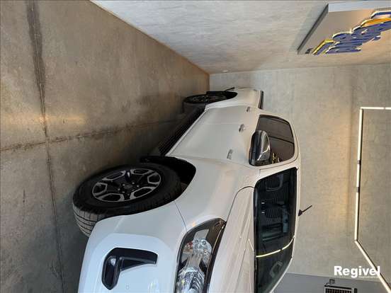 TOYOTA-HILUX-2.8 D-4D TURBO DIESEL CD SRV 4X4 AUTOMÁTICO TOYOTA-HILUX-2023