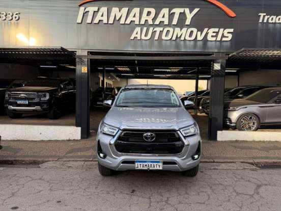 TOYOTA-HILUX-2025