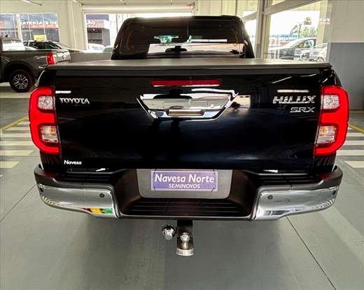 TOYOTA-HILUX-2025