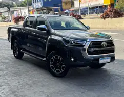 TOYOTA HILUX 2.8 D-4D TURBO DIESEL CD SRX 4X4 AUTOMÁTICO TOYOTA HILUX 2.8 D-4D TURBO DIESEL CD SRX 4X4 AUTOMÁTICO