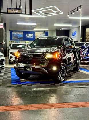 TOYOTA-HILUX-2.8 D-4D TURBO DIESEL CD SRX 4X4 AUTOMÁTICO TOYOTA-HILUX-2022