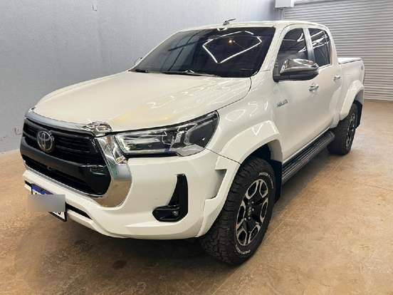 TOYOTA-HILUX-2024