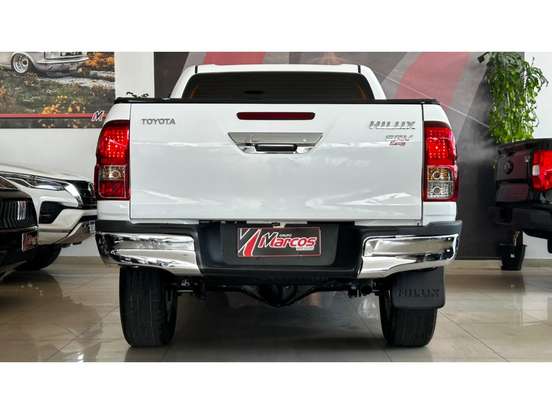 TOYOTA-HILUX-2.8 SRV 4X4 CD 16V DIESEL 4P AUTOMÁTICO TOYOTA-HILUX-2018