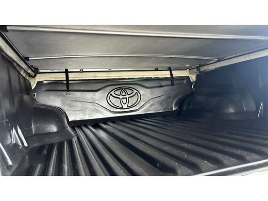 TOYOTA-HILUX-2.8 SRV 4X4 CD 16V DIESEL 4P AUTOMÁTICO TOYOTA-HILUX-2018