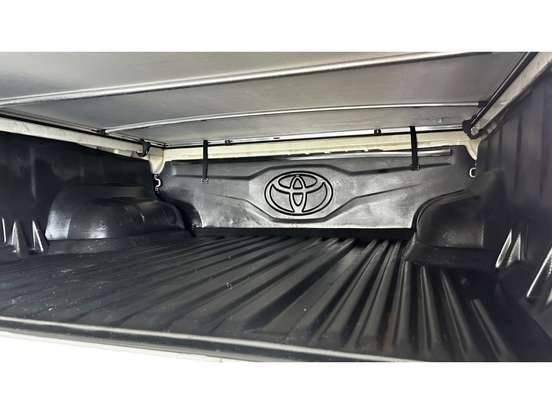 TOYOTA-HILUX-2018